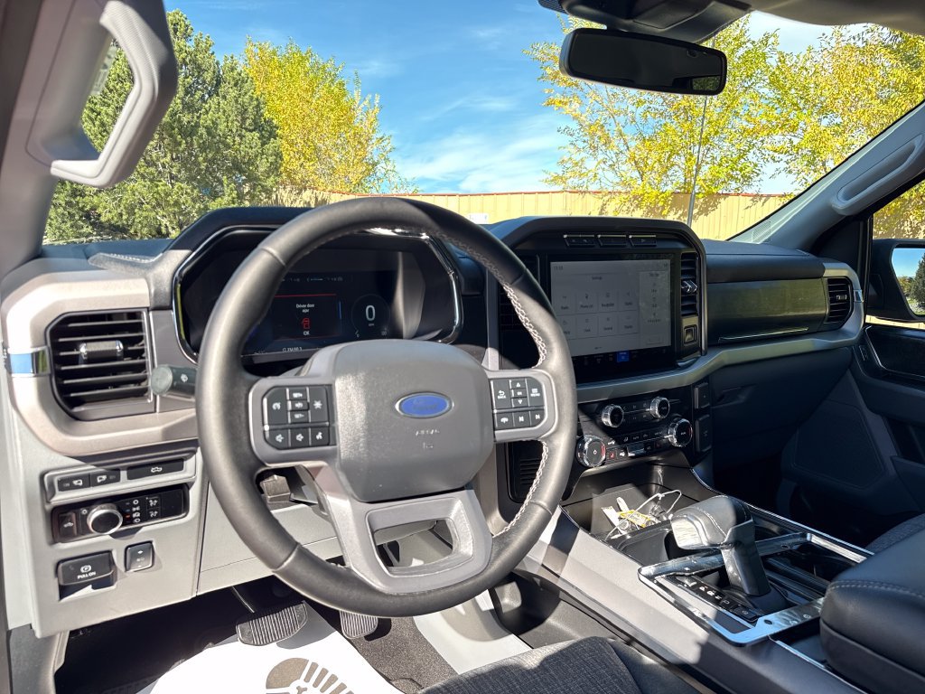 Used 2023 Ford F150 Lightning XLT AWD/4WD image 12