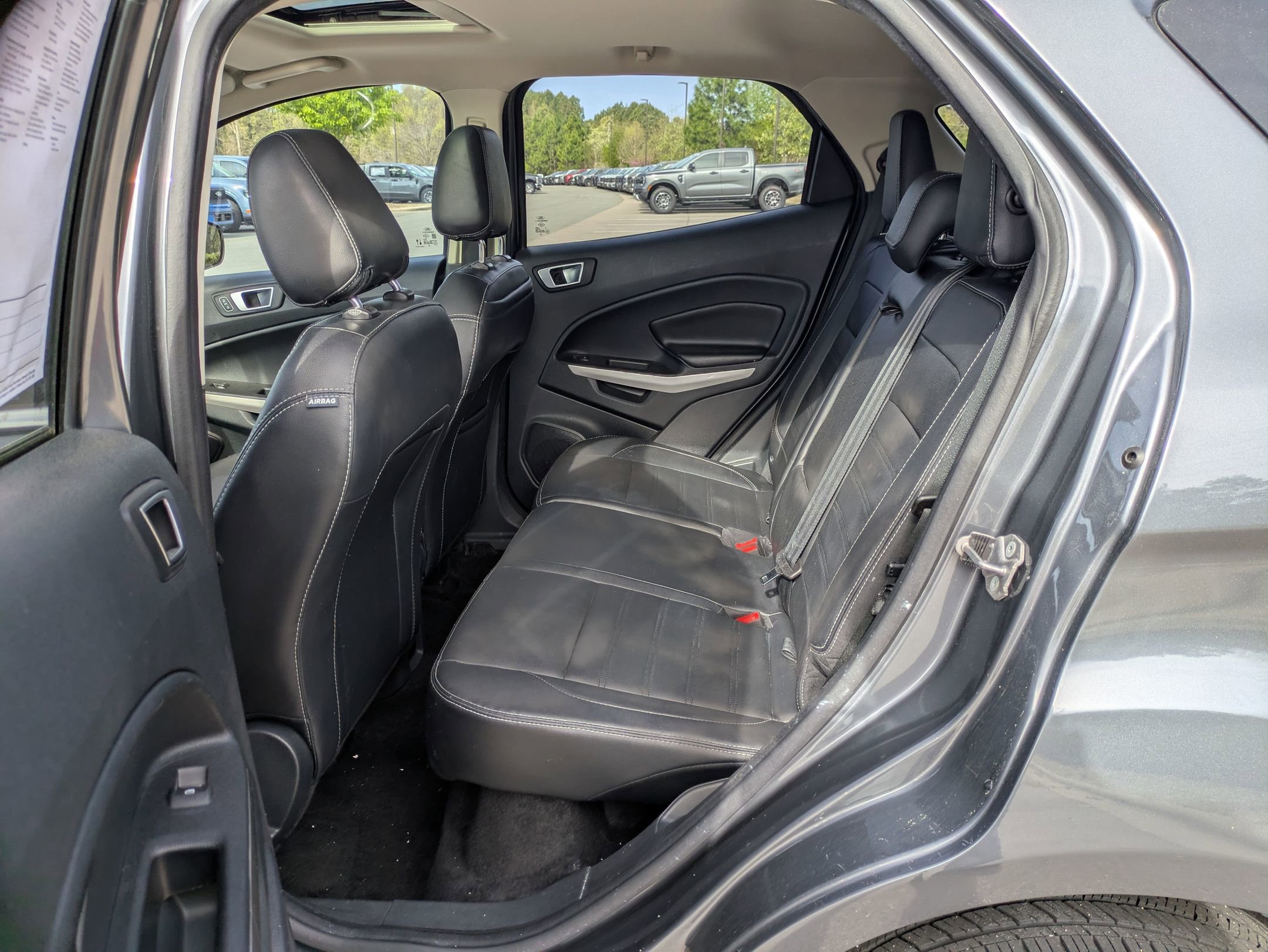 Used 2021 Ford EcoSport Titanium image 30