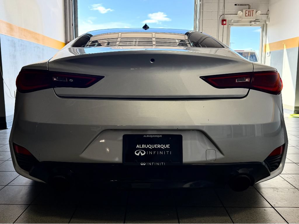Used 2018 INFINITI Q60 3.0t Luxe RWD image 6