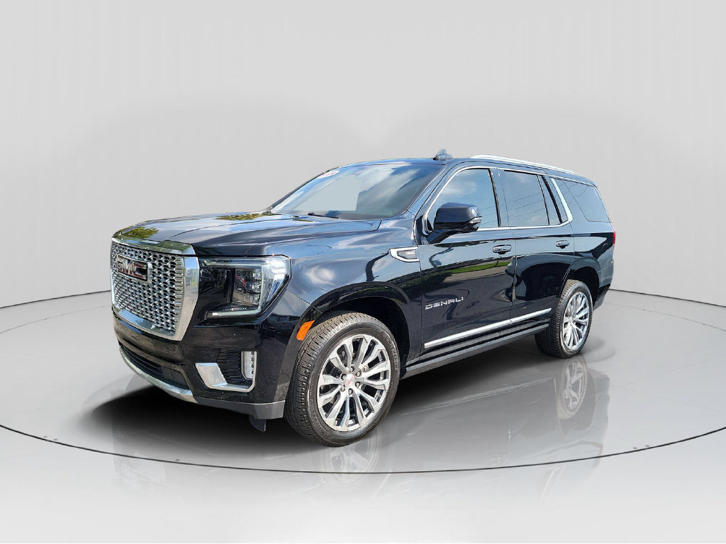 Used 2021 GMC Yukon Denali w/ Denali Premium Package RWD image 3