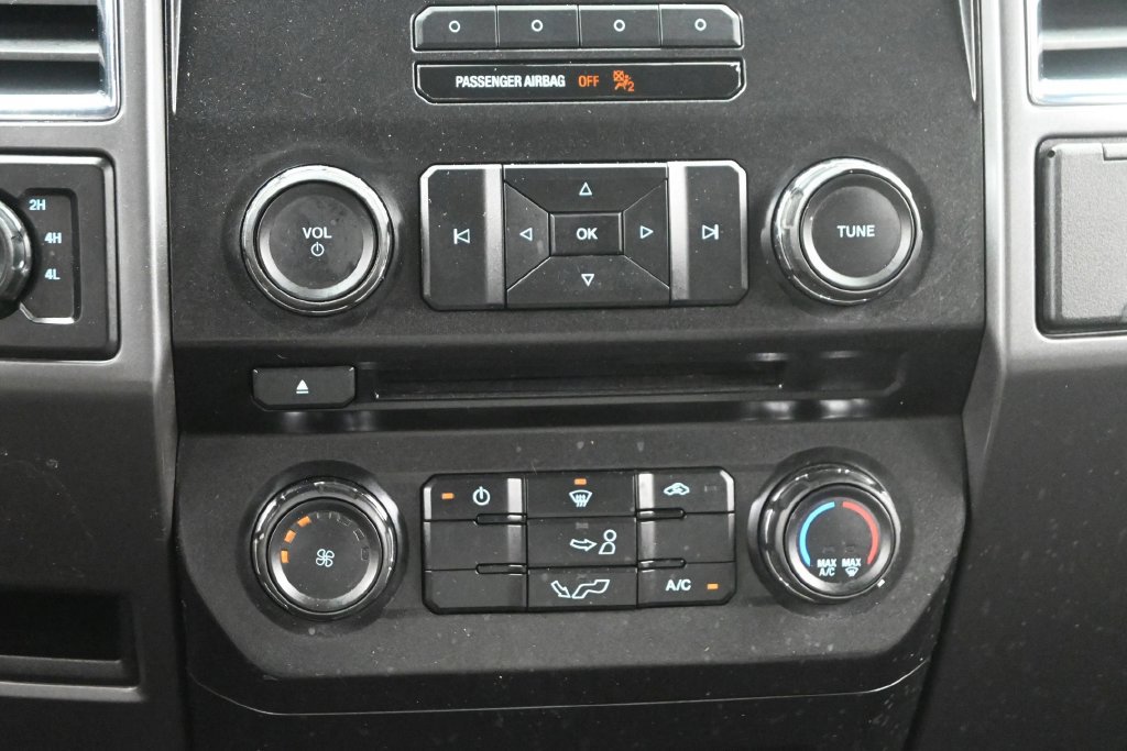 Used 2015 Ford F150 XLT AWD/4WD image 17