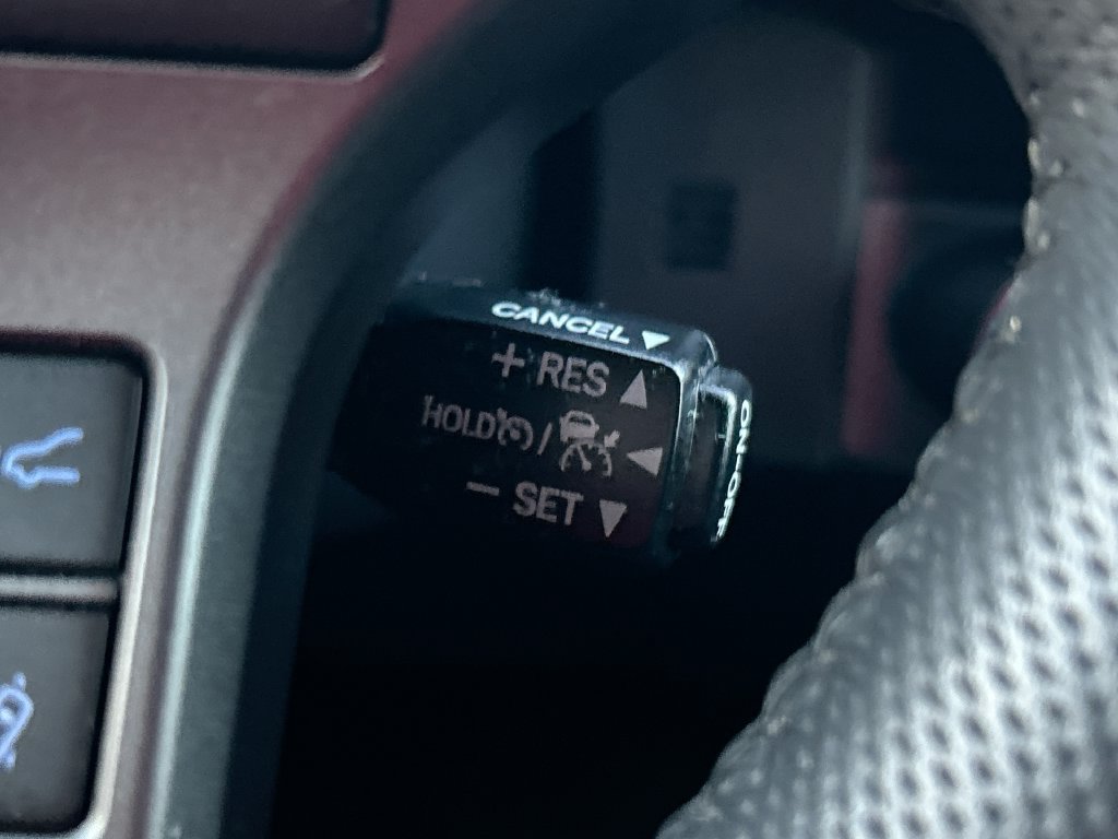 Used 2022 Toyota Tacoma TRD Sport w/ Technology Package RWD image 18
