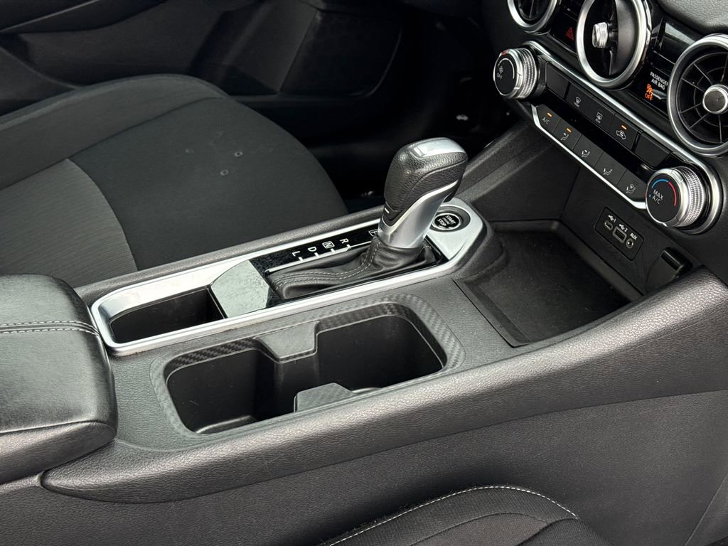 Used 2023 Nissan Sentra SV image 9