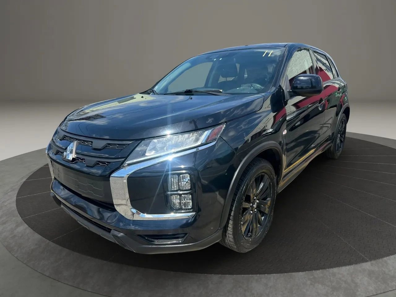Used 2021 Mitsubishi Outlander Sport ES image 1