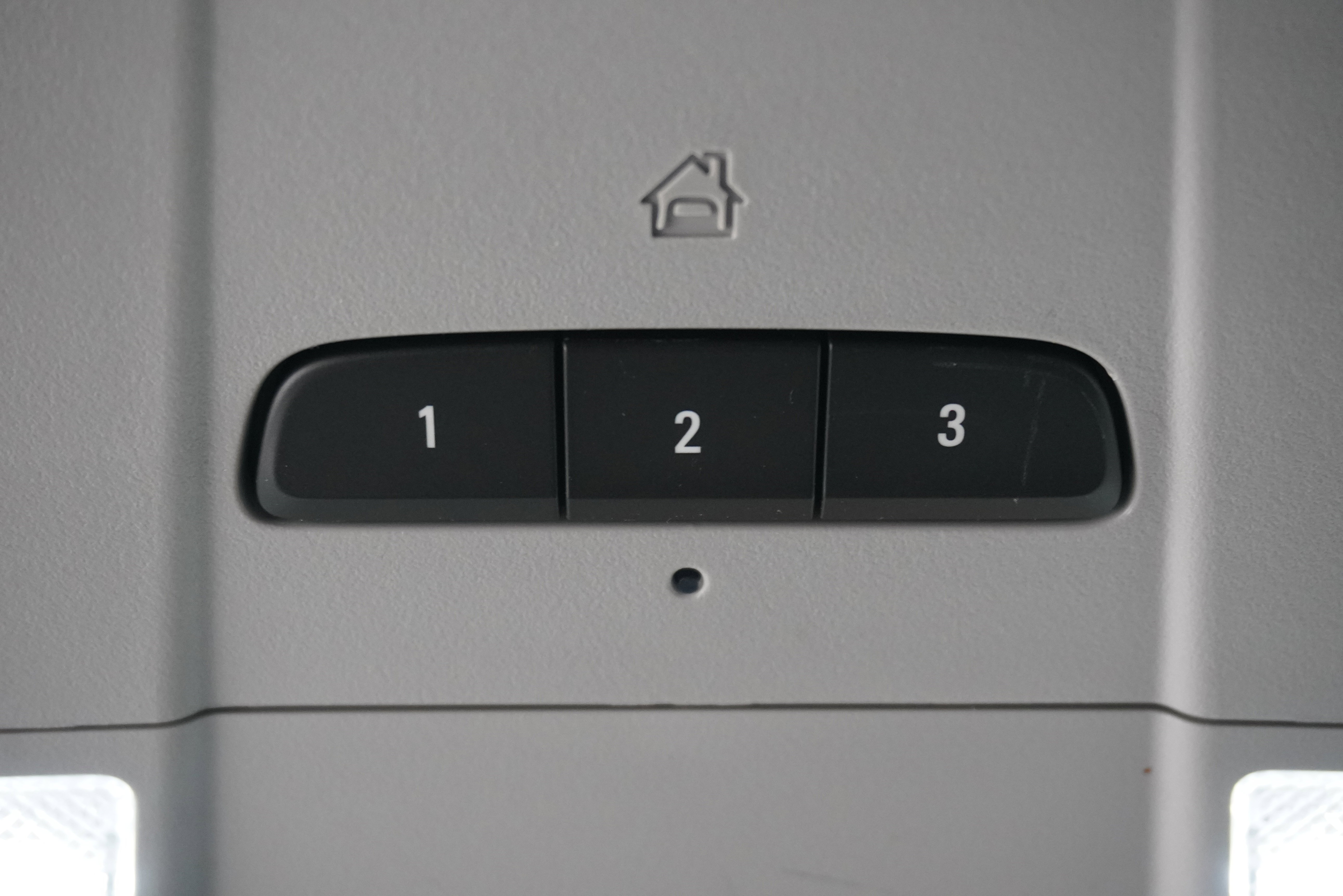 Used 2023 GMC Terrain SLT w/ Infotainment Package II AWD/4WD image 25