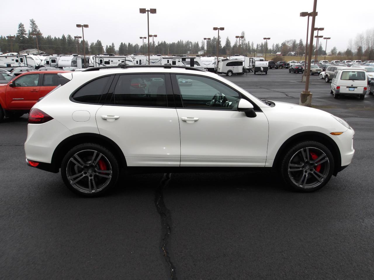 Used 2012 Porsche Cayenne Turbo AWD/4WD image 6