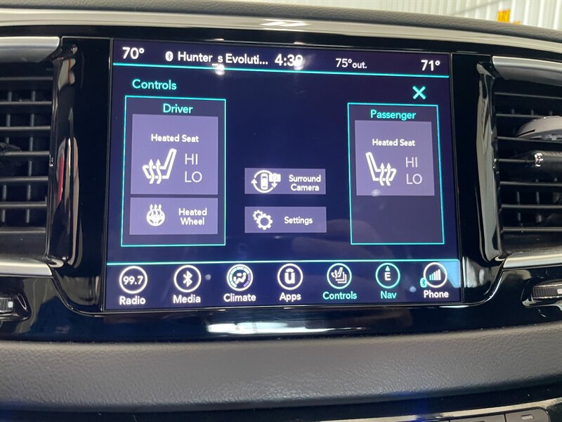 Used 2018 Chrysler Pacifica Touring-L Plus w/ Advanced Safetytec Group FWD image 13