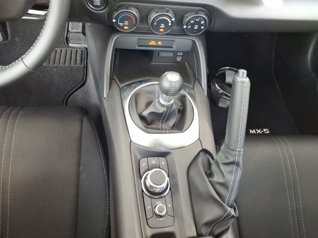 New 2026 MAZDA MX-5 Miata Sport RWD image 19