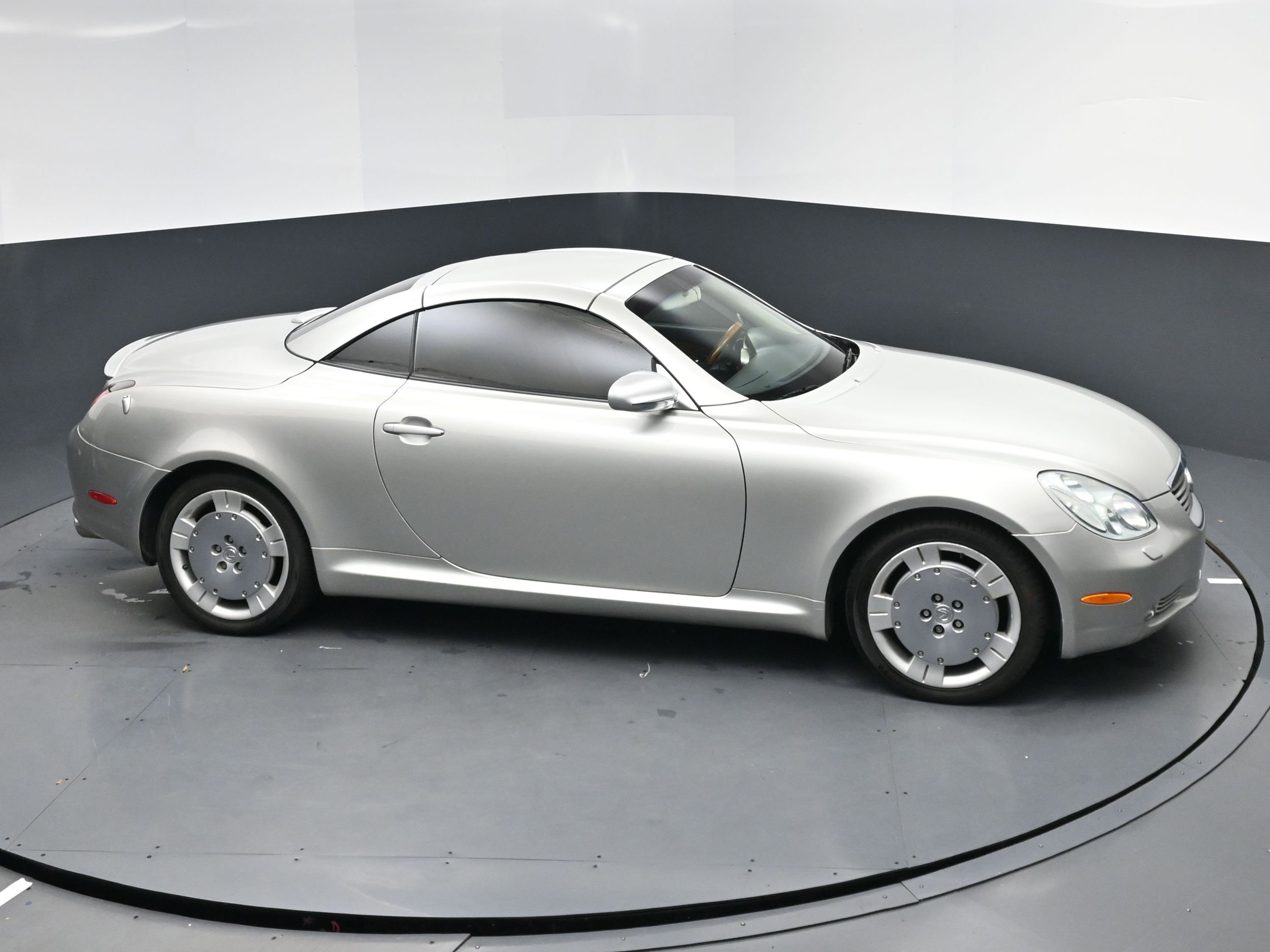 Used 2003 Lexus SC 430 Convertible image 7