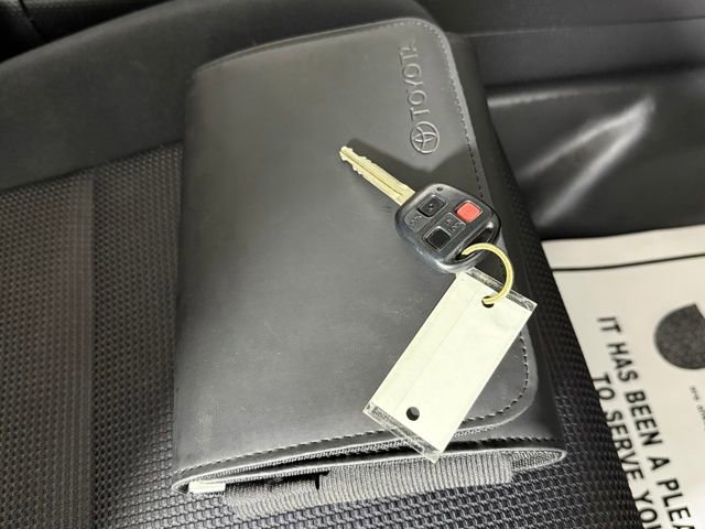 Used 2010 Toyota FJ Cruiser 4WD image 21