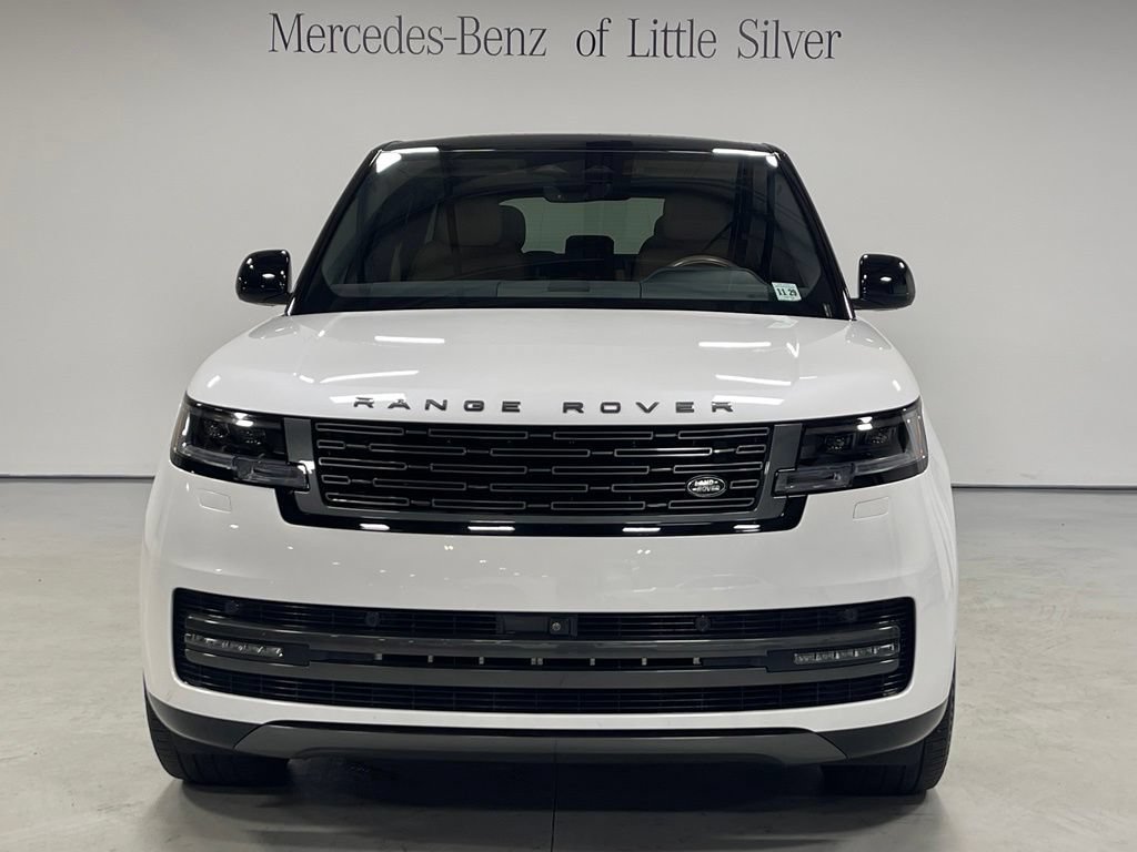Used 2025 Land Rover Range Rover SE AWD/4WD image 9