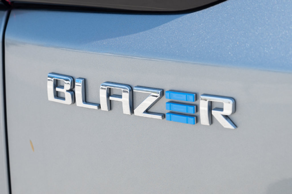 Used 2024 Chevrolet Blazer EV LT AWD/4WD image 13