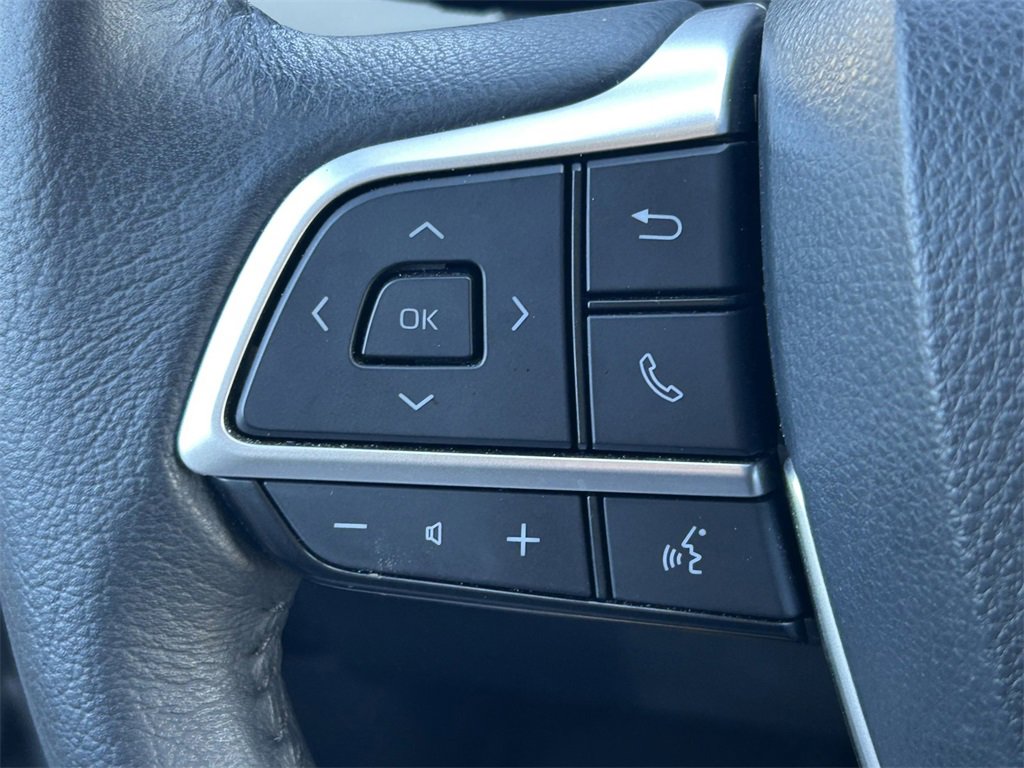 Used 2023 Toyota Sienna XLE image 44