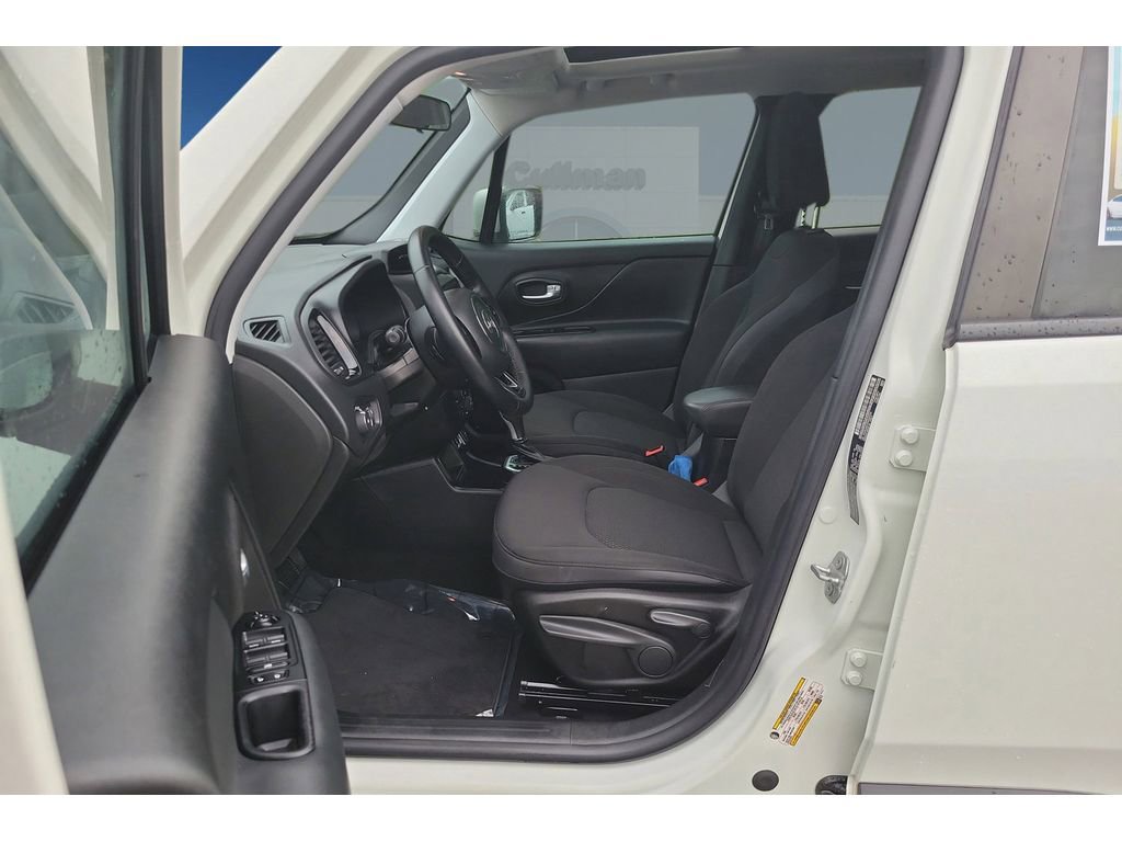 Used 2019 Jeep Renegade Altitude w/ Quick Order Package 22M FWD image 11