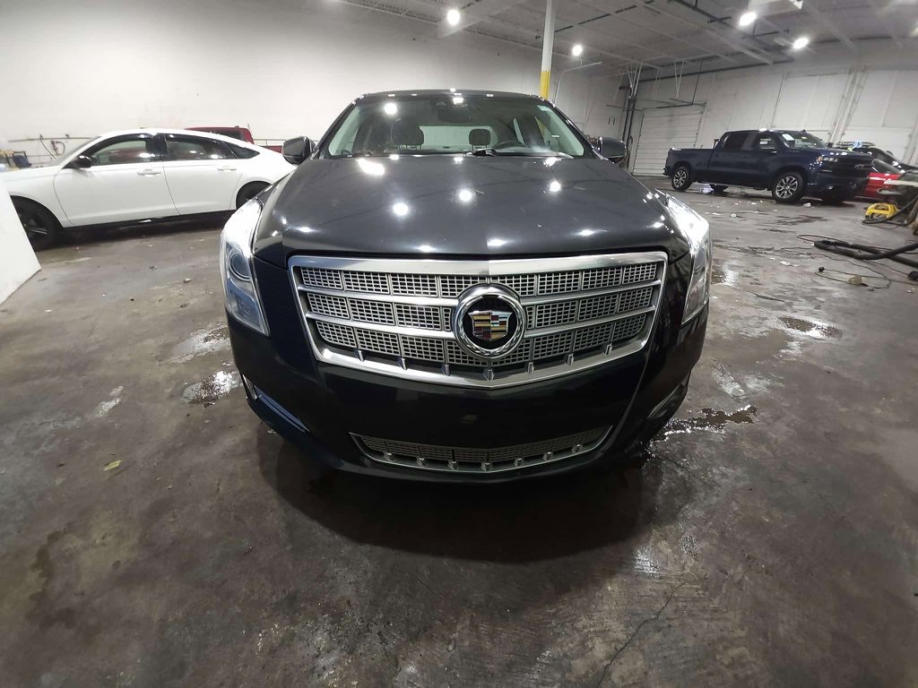Used 2013 Cadillac XTS Platinum image 2