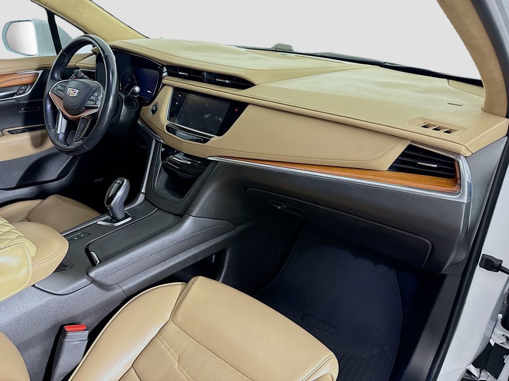 Used 2019 Cadillac XT5 Platinum image 30