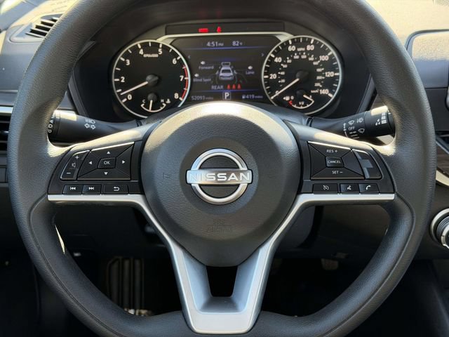 Used 2025 Nissan Altima 2.5 SV FWD image 19
