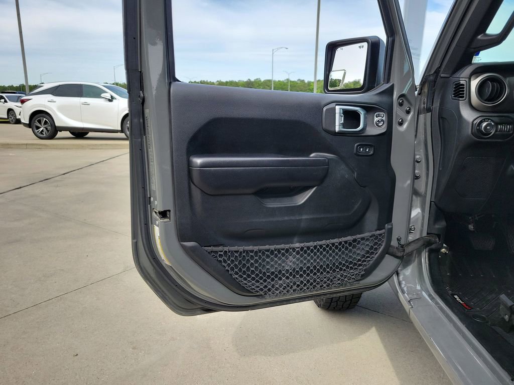 Used 2020 Jeep Wrangler Sport AWD/4WD image 8