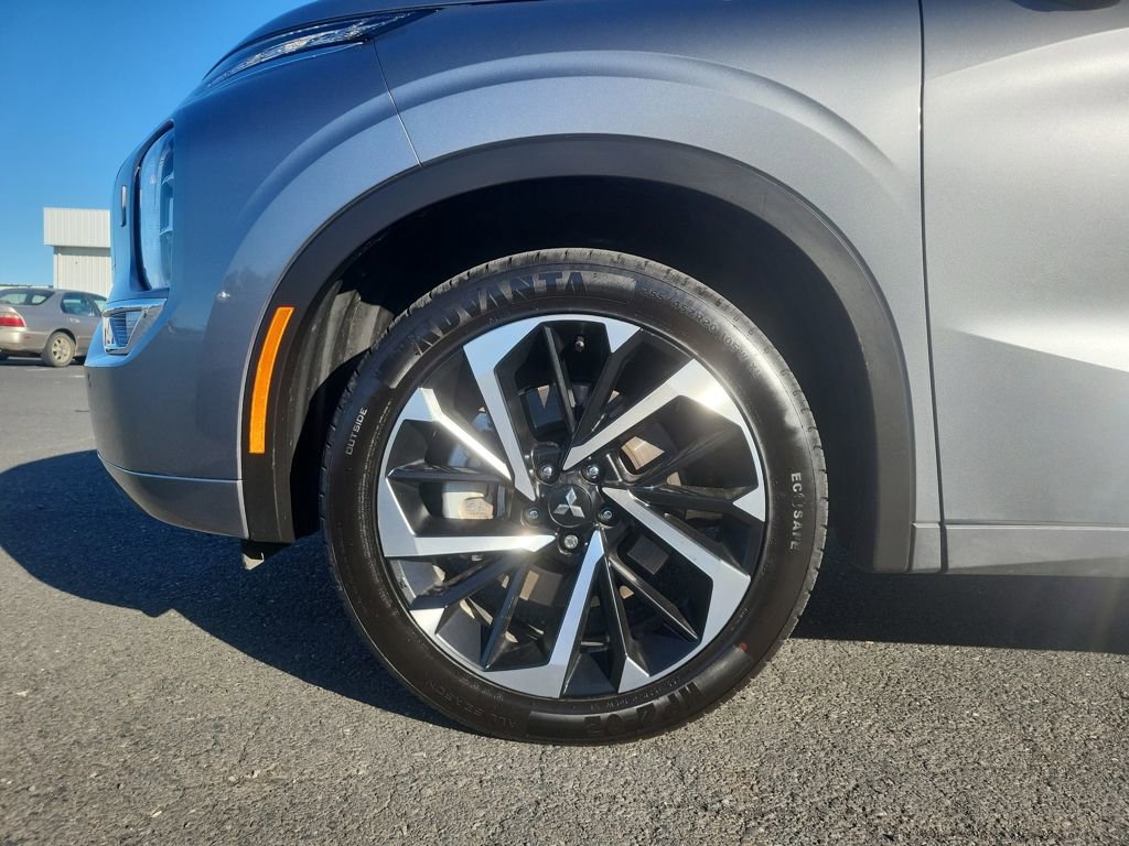 Used 2023 Mitsubishi Outlander SEL image 24