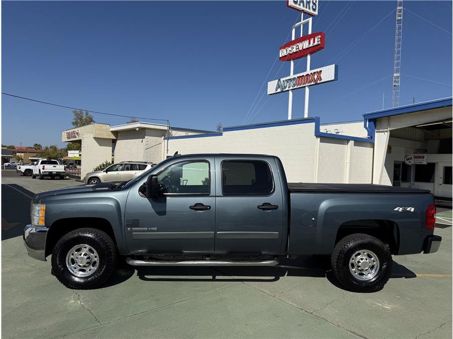 Used 2008 Chevrolet Silverado 2500 LT w/ 1LT Convenience Package AWD/4WD image 9