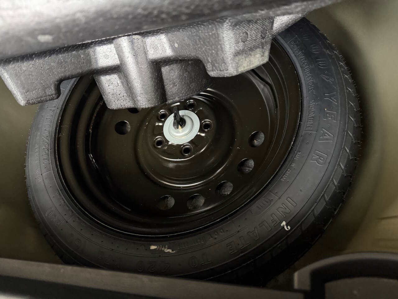 Used 2023 Subaru Legacy Limited image 8