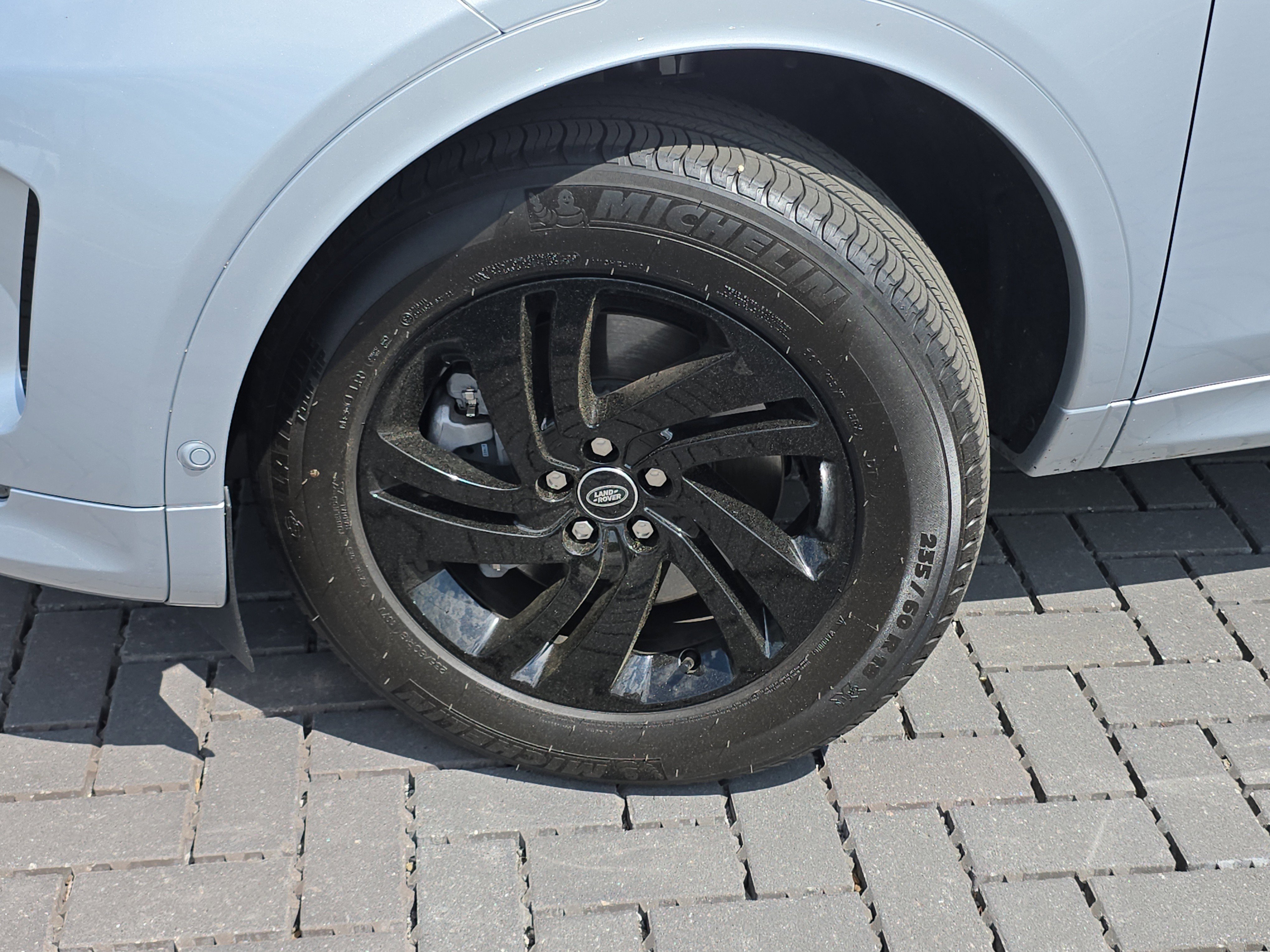Certified 2025 Land Rover Discovery Sport S AWD/4WD image 10