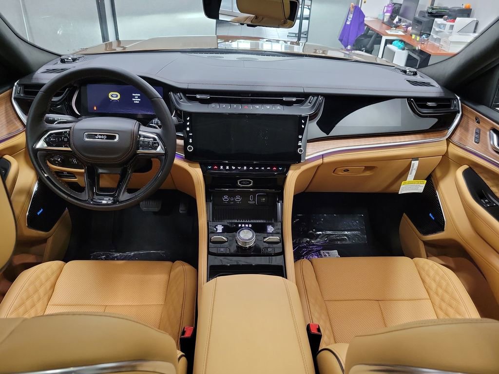 New 2026 Jeep Grand Cherokee Summit AWD/4WD image 9