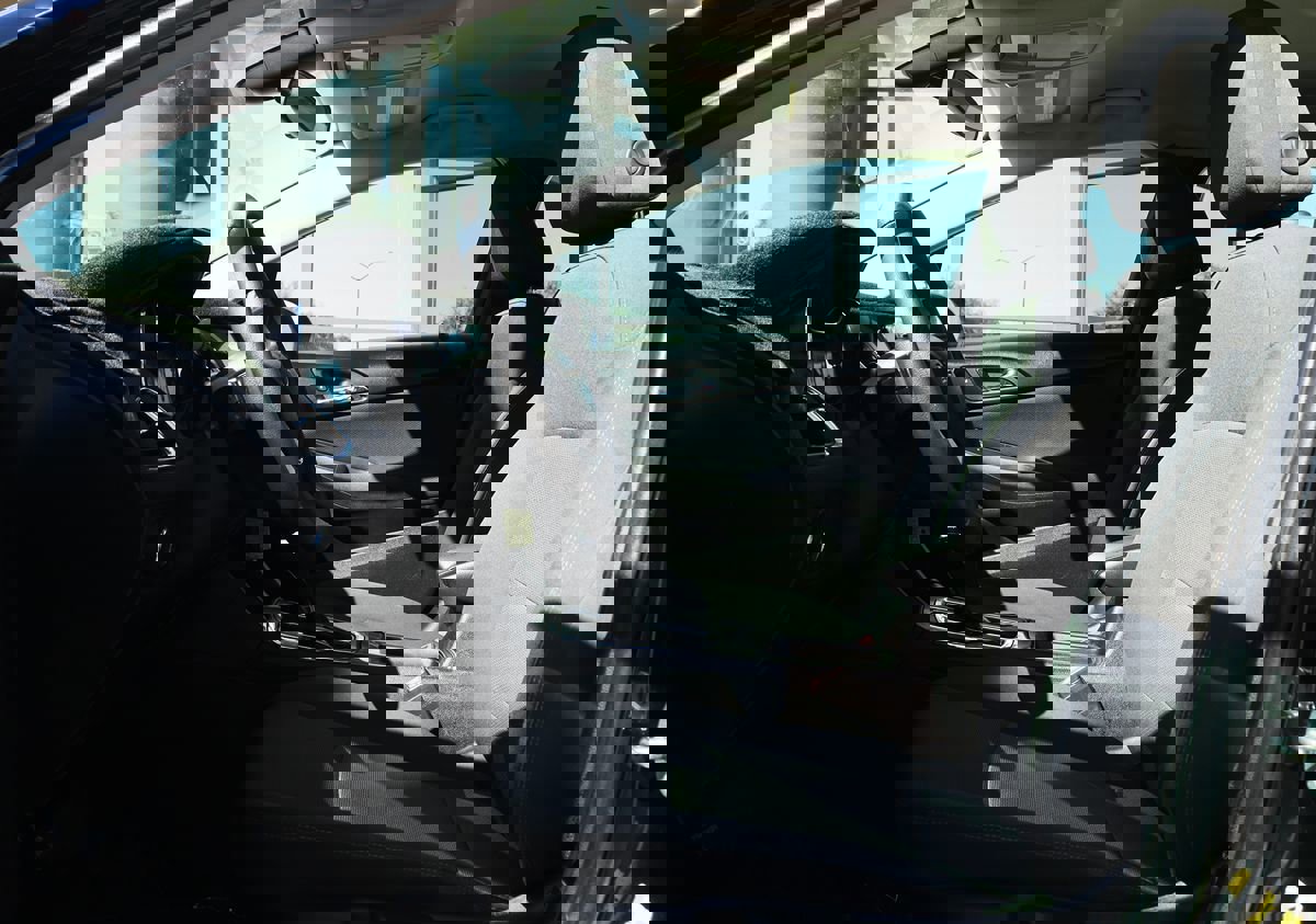 Used 2018 Chevrolet Cruze LT image 38