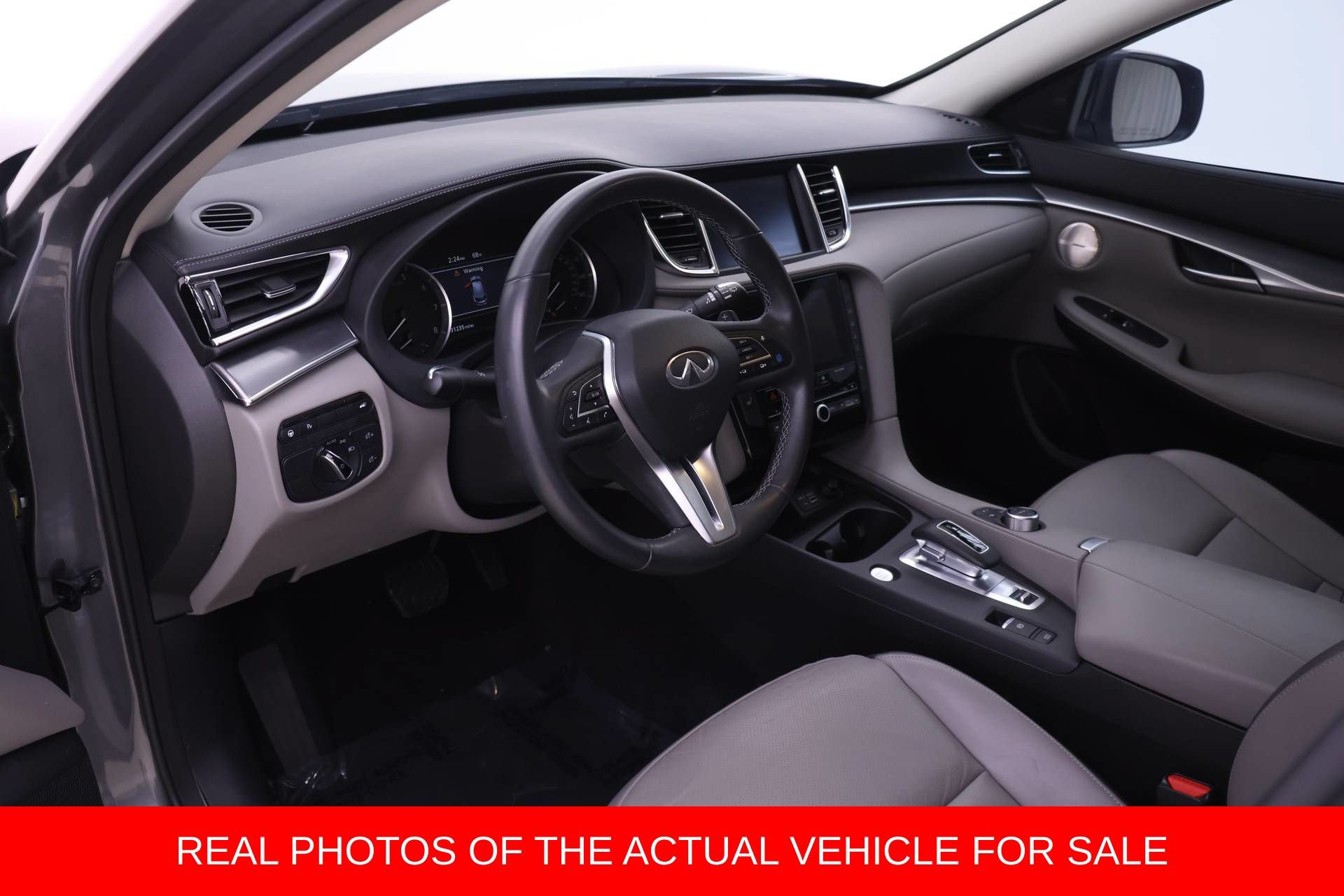 Used 2023 INFINITI QX50 Luxe AWD/4WD image 4