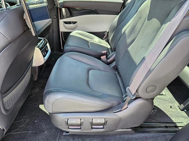 Used 2024 Kia Carnival SX Prestige FWD image 19