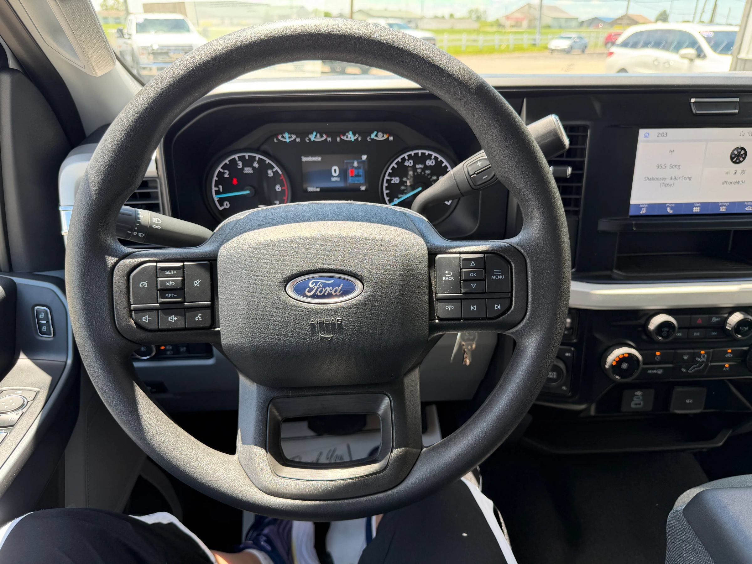 Used 2025 Ford F350 XLT AWD/4WD image 21