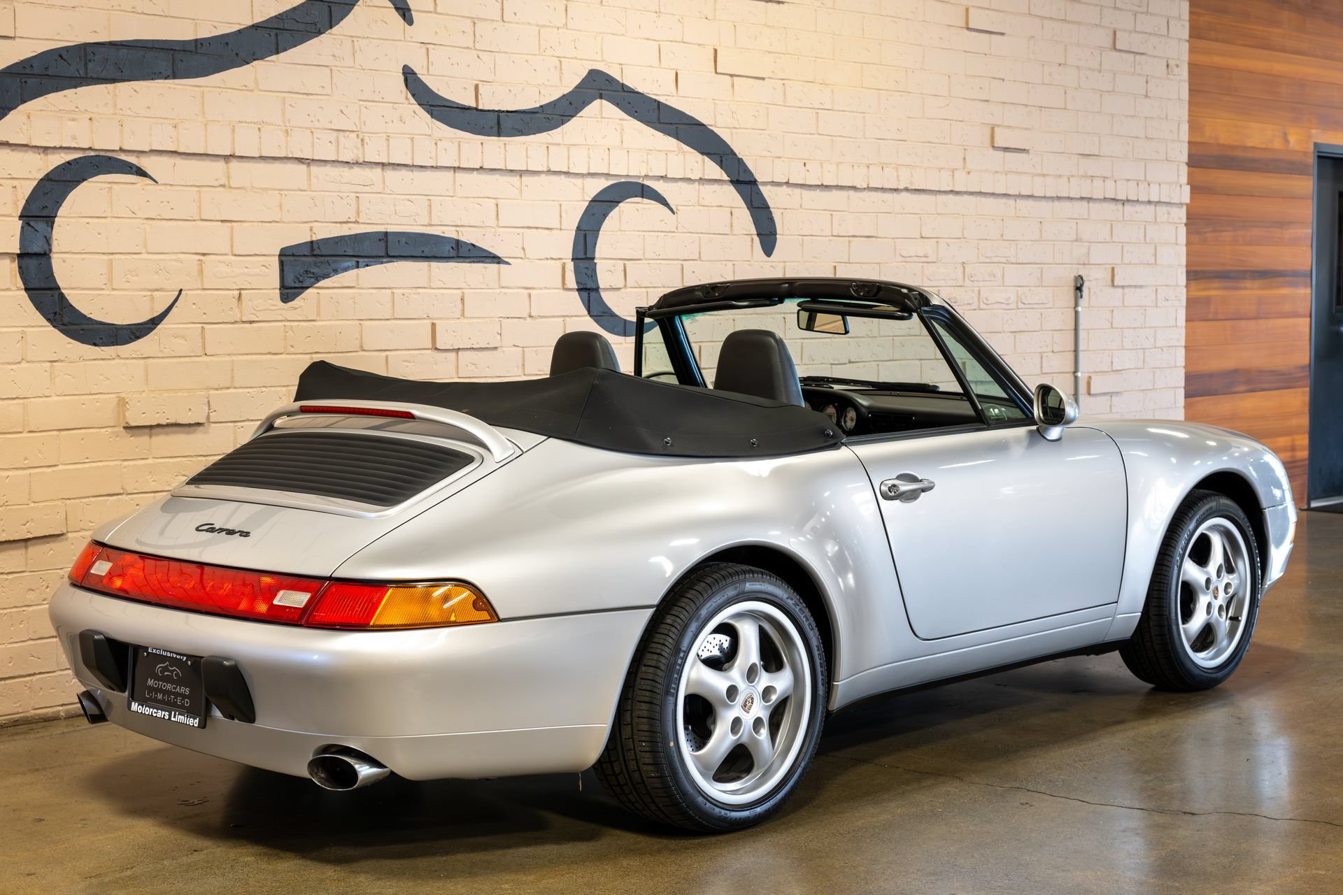 Used 1998 Porsche 911 Carrera RWD image 5
