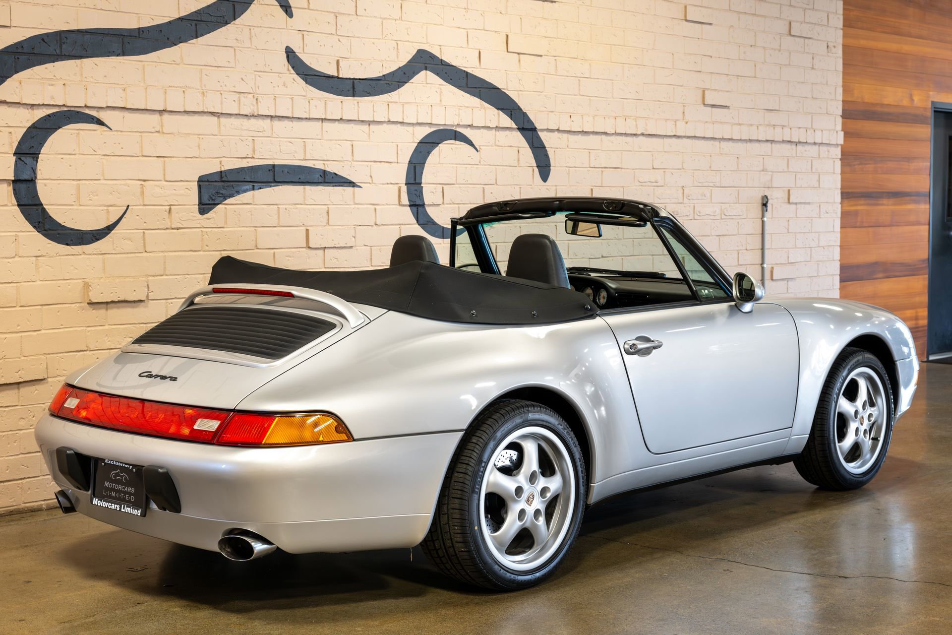 Used 1998 Porsche 911 Carrera RWD image 5