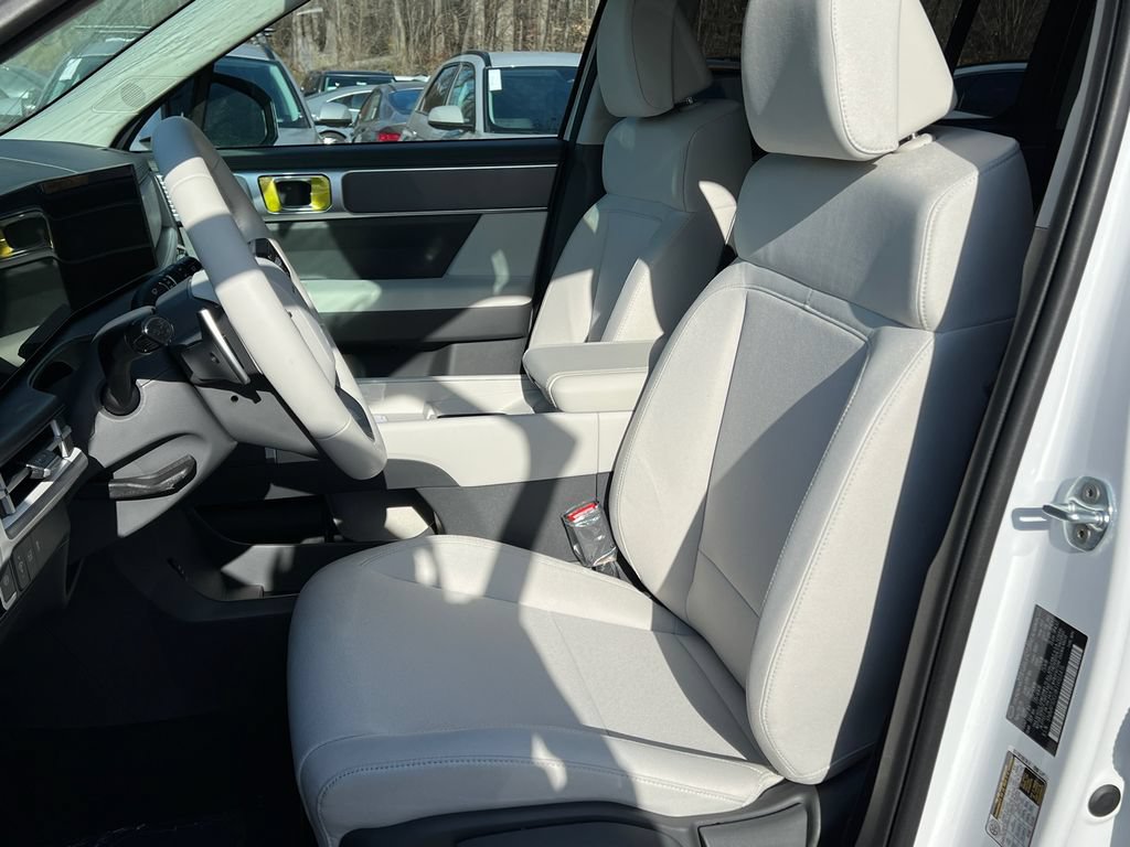 New 2026 Hyundai Santa Fe SE AWD/4WD image 7