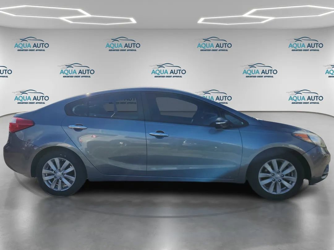 Used 2016 Kia Forte LX w/ LX Popular Plus Package image 4