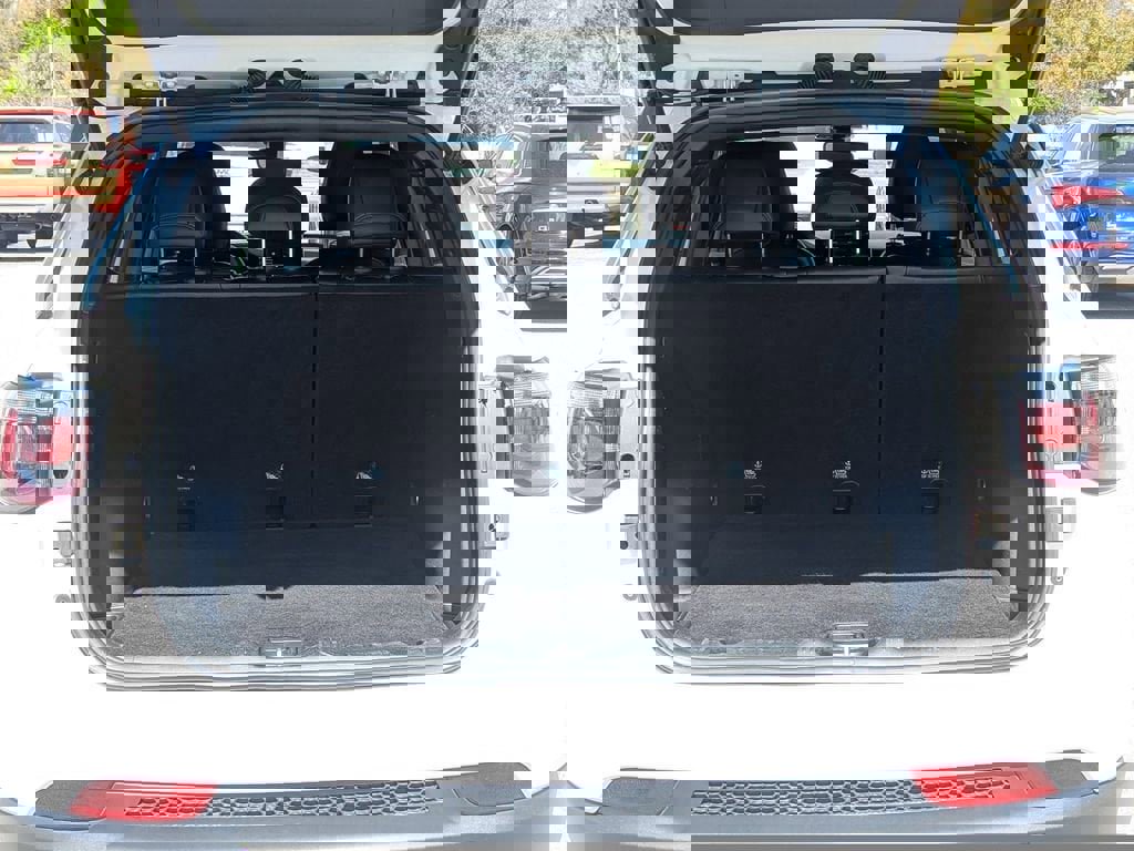 Used 2023 Jeep Compass Latitude image 8