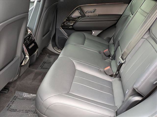 Used 2025 Land Rover Range Rover Sport SE AWD/4WD image 20
