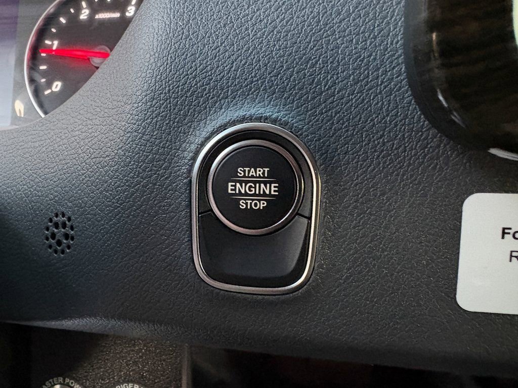 Used 2024 Mercedes-Benz Sprinter 3500 image 15
