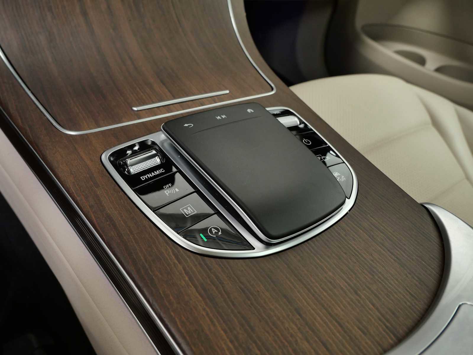 Used 2022 Mercedes-Benz GLC 300 4MATIC image 31