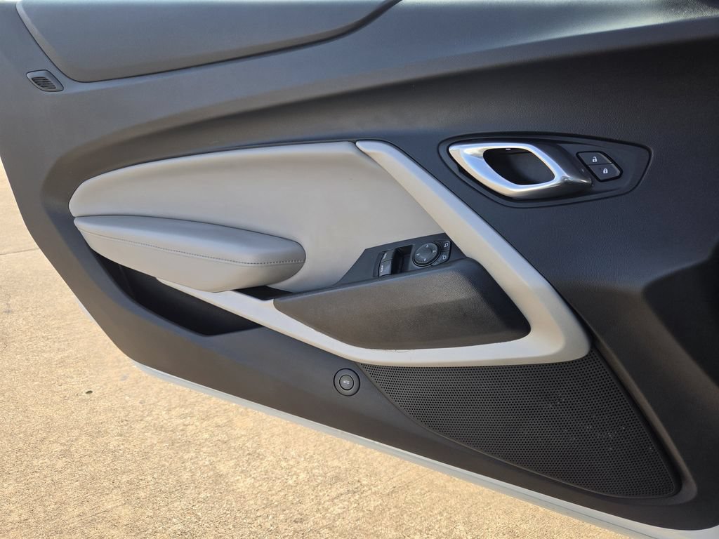 Used 2020 Chevrolet Camaro LT RWD image 24