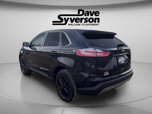 Used 2023 Ford Edge SEL image 3