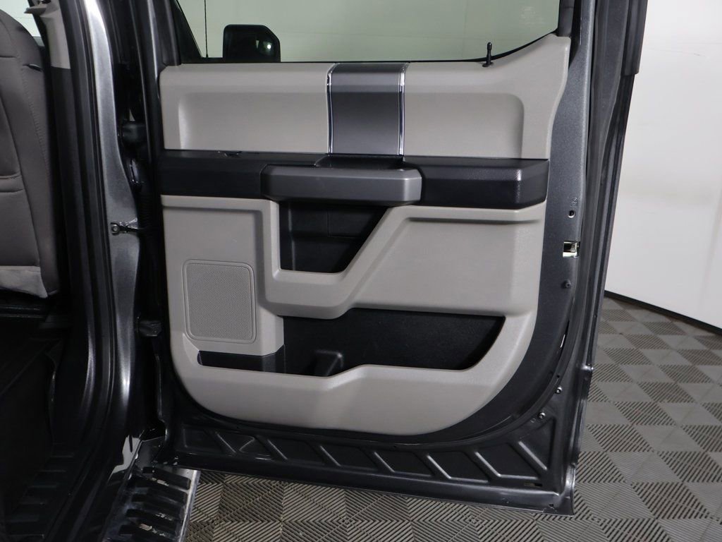 Used 2018 Ford F150 XLT w/ Equipment Group 302A Luxury image 23