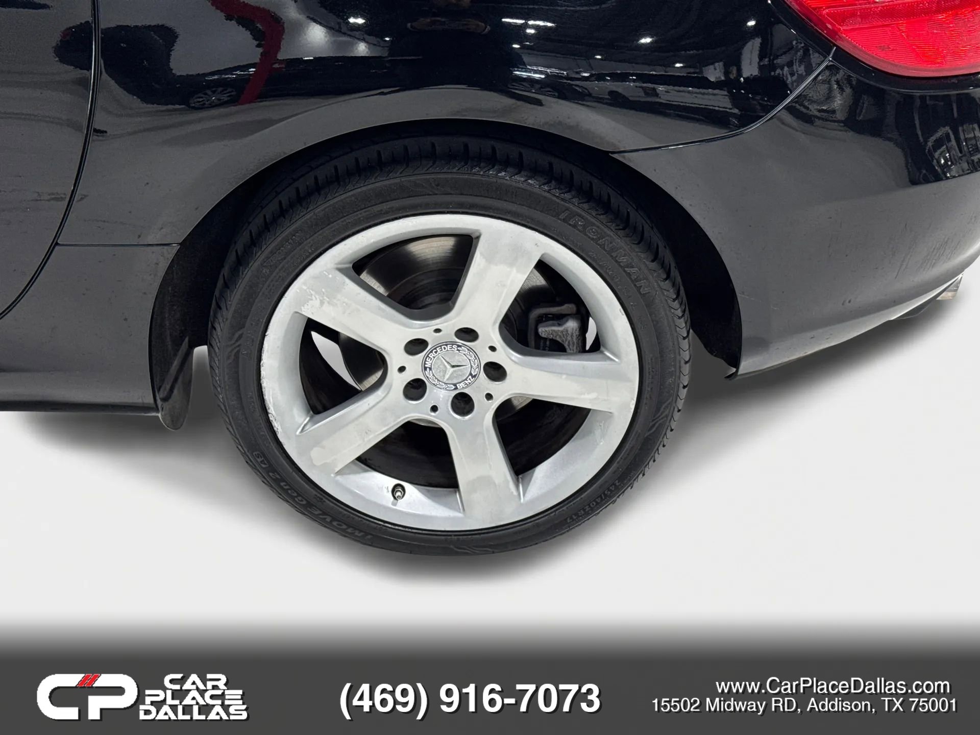 Used 2015 Mercedes-Benz SLK 250 w/ Premium Package image 22