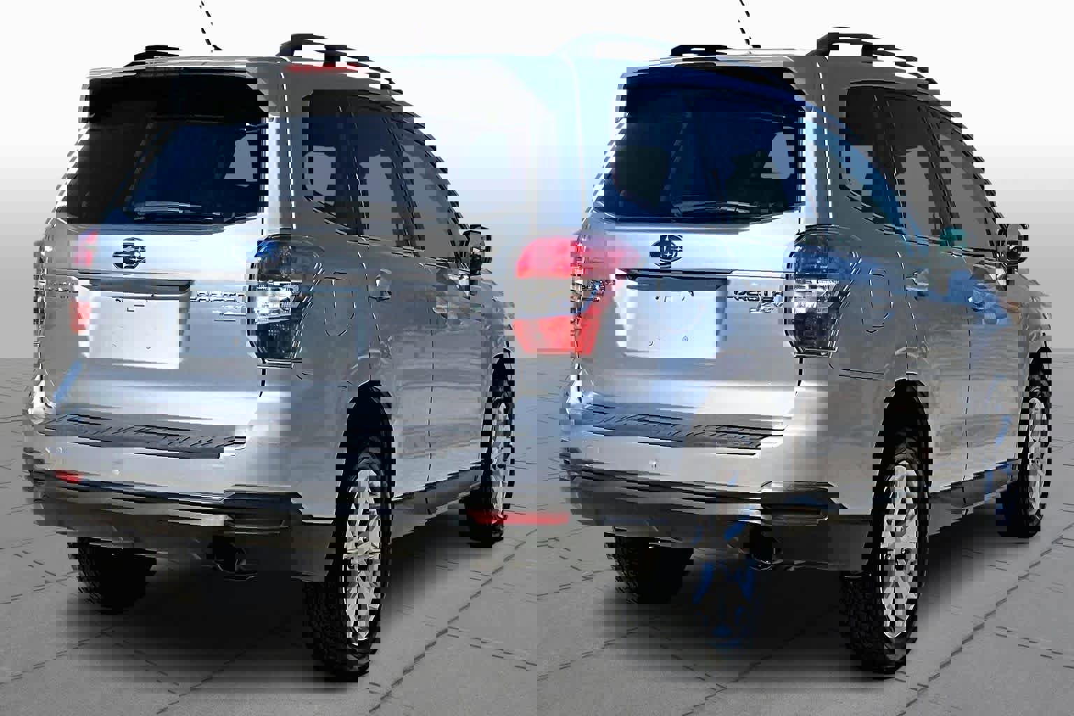 Used 2014 Subaru Forester 2.5i Limited w/ Popular Package #2 image 12