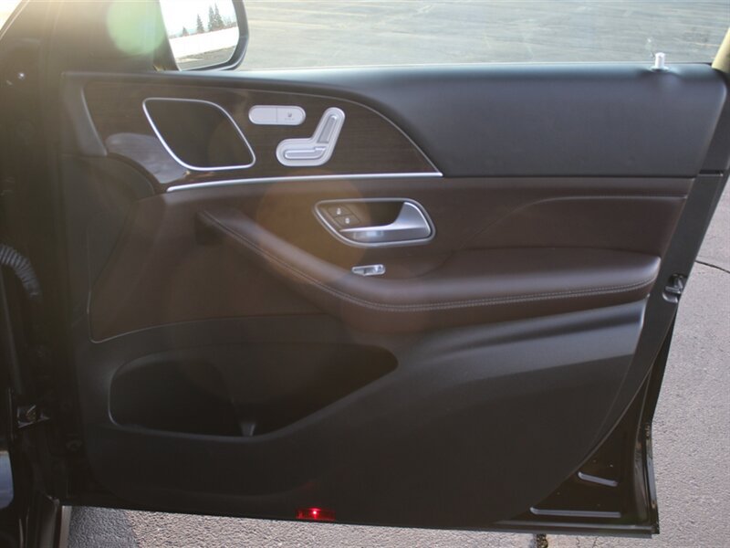 Used 2021 Mercedes-Benz GLE 350 4MATIC image 16