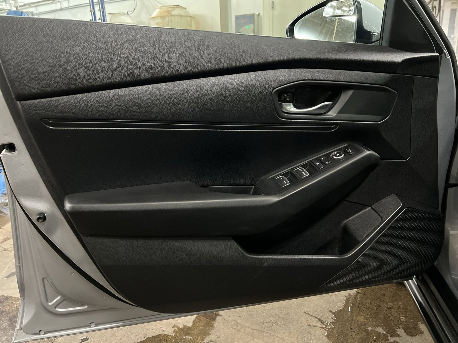 Used 2023 Honda Accord LX image 12