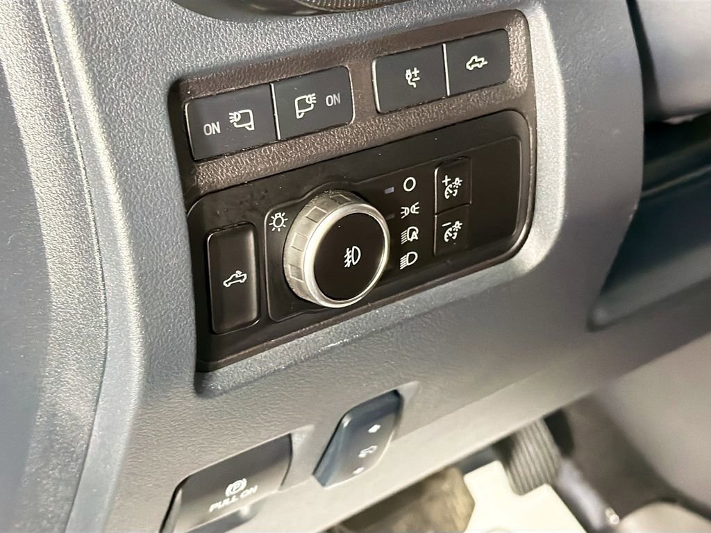 Used 2024 Ford F250 Platinum AWD/4WD image 10