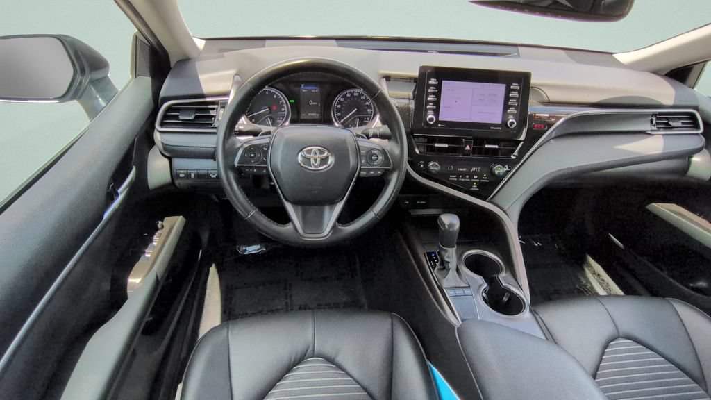 Used 2023 Toyota Camry SE w/ Convenience Package FWD image 11