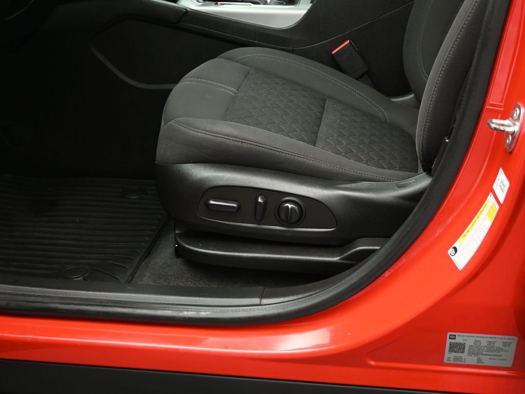 Used 2022 Chevrolet Blazer LT image 11