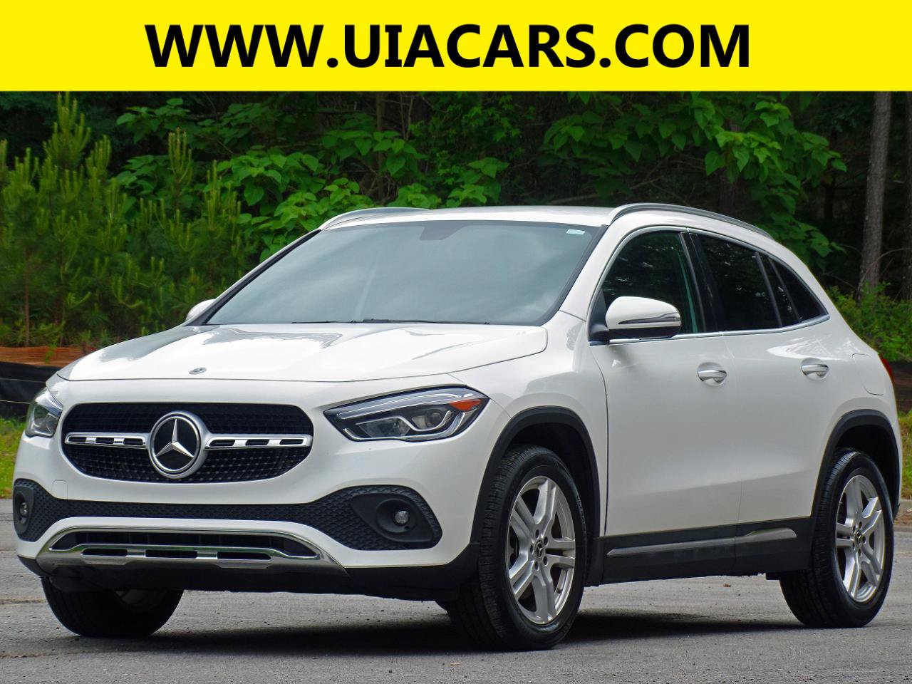 Used 2023 Mercedes-Benz GLA 250 4MATIC w/ Premium Package image 2